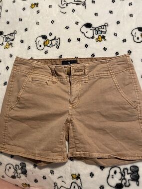 American Eagle Outfitters Women's Khaki Cotton Shorts Stretch